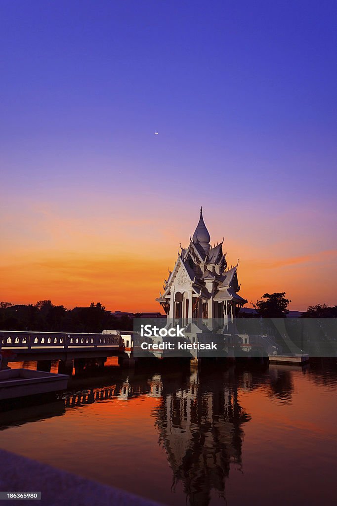 Budda obraz hall - Zbiór zdjęć royalty-free (Architektura)