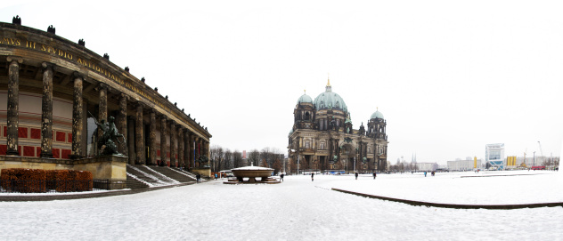 Vista panorámica de la plaza dome en Berlín photo