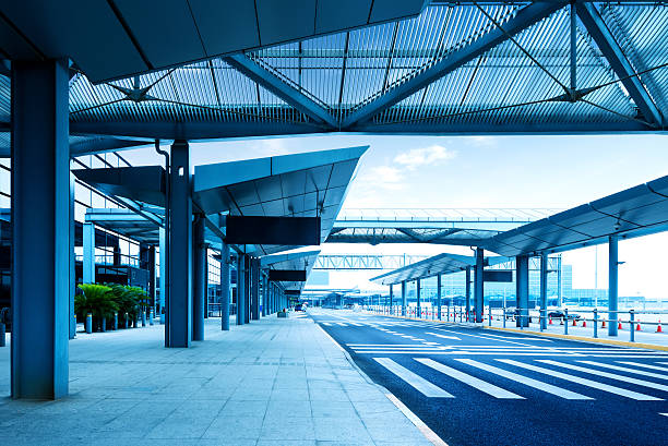 istock Shanghai Pudong Airport road 186375821