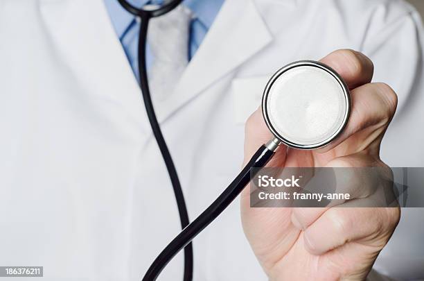 医師保持用聴診器 - テクノロジーのストックフォトや画像を多数ご用意 - テクノロジー, ネクタイ, ヒトの内臓
