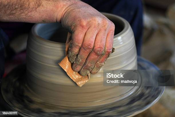 Potterypotters Hands Stockfoto und mehr Bilder von Berühren - Berühren, Form, Formen