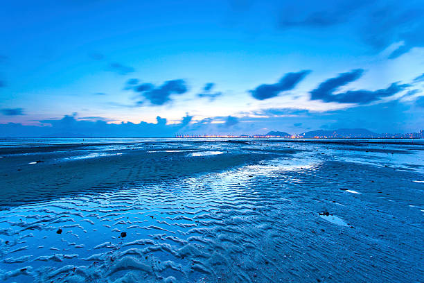 istock Sunset over sea in Hong Kong 186401346
