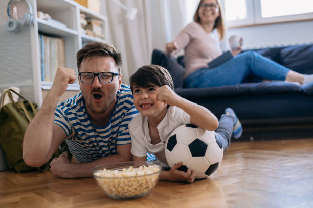 istock family at home 1864051942