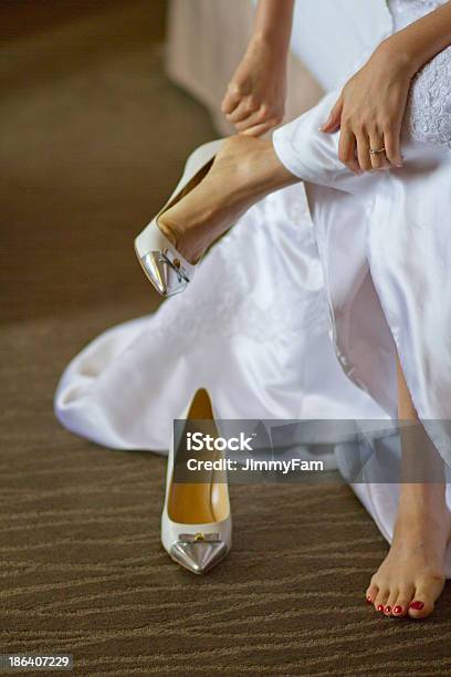 Asian Novia Vestido De Zapatos De La Boda Foto de stock y más banco de imágenes de Calzado - Calzado, Vestido de novia, Adulto