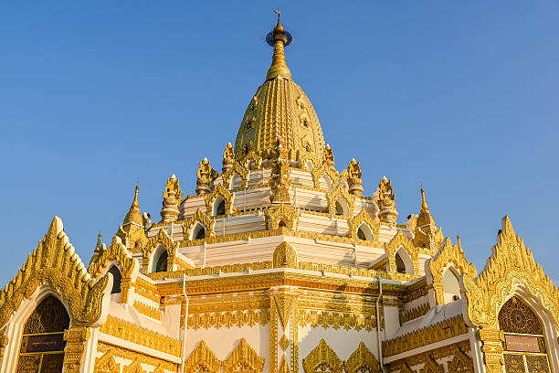 istock Buddha Tooth Relic Pagoda 186419954