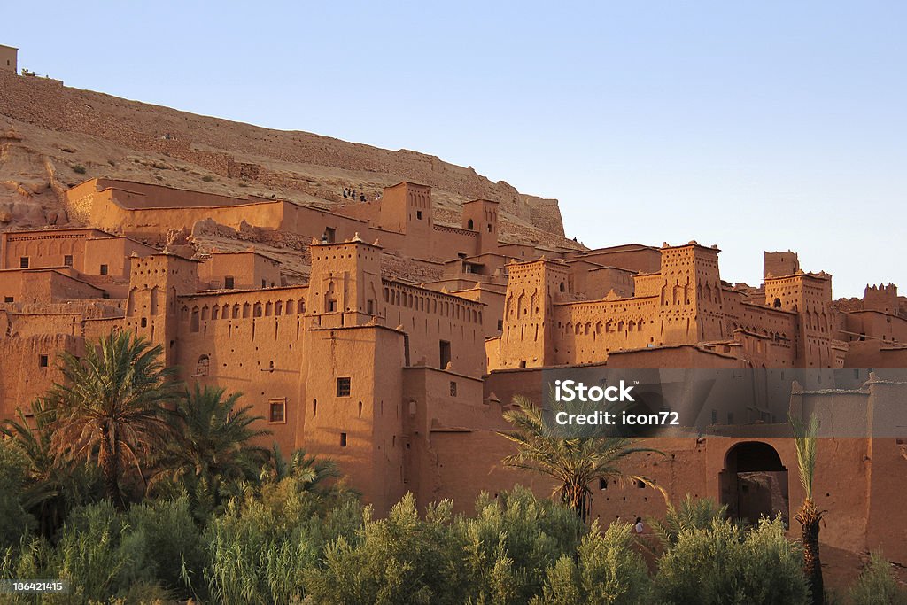Marruecos: El de arcilla kasbah Ait Benhaddou, old'fortified city' - Foto de stock de Valle de Draa libre de derechos