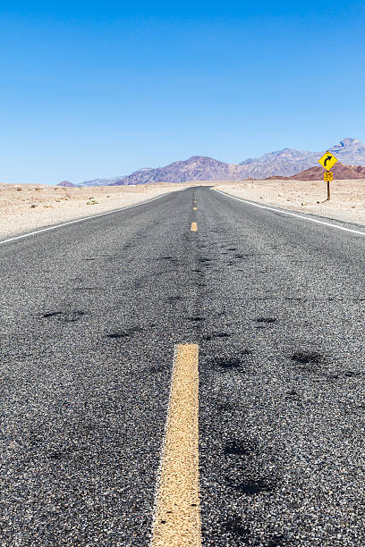 istock Road in the desert 186435223
