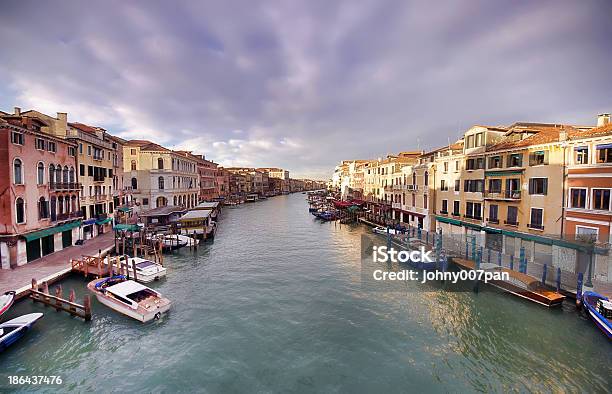 Foto de Veneza E O Grande Canal e mais fotos de stock de Arquitetura - Arquitetura, Beleza natural - Natureza, Canal