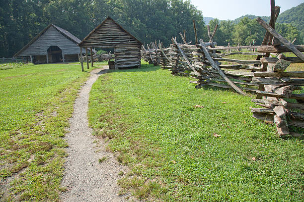 istock Path and fence to the barn 186442372