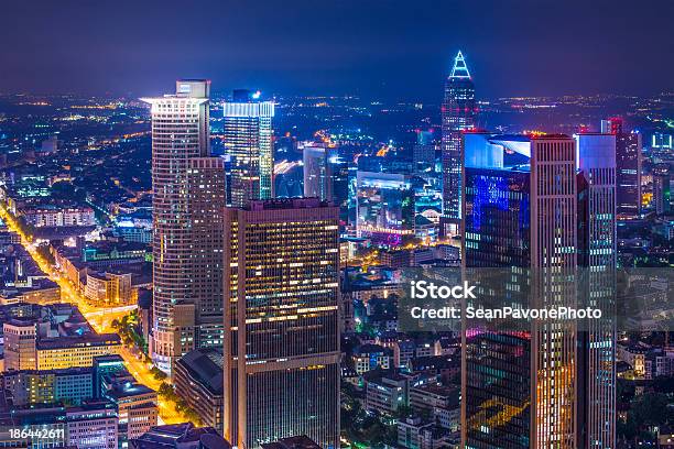 Photo libre de droit de La Ville De Francfort En Allemagne banque d'images et plus d'images libres de droit de Francfort - Francfort, Nuit, 2013