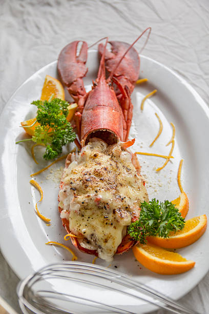 istock Baked lobster with cheese 186467551