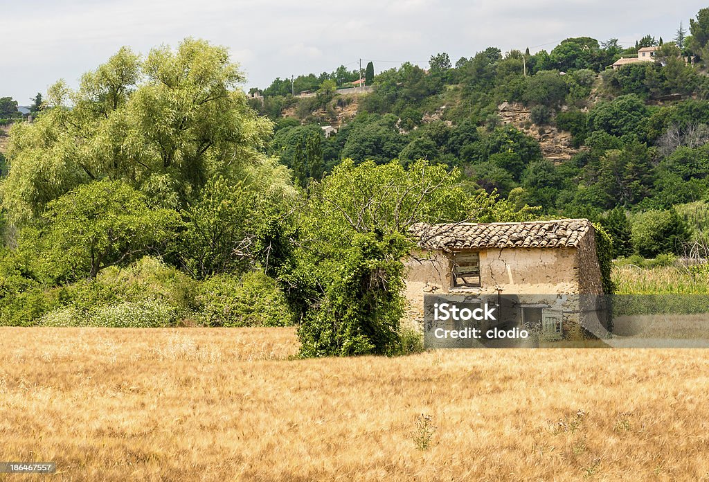 Lauris (보클뤼즈, Provence) 및 격리됨에 유적지 - 로열티 프리 0명 스톡 사진