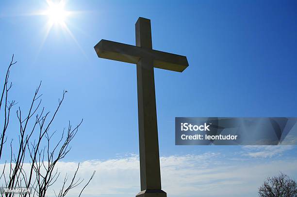 Cross Stockfoto und mehr Bilder von Auferstehung - Religion - Auferstehung - Religion, Bildhintergrund, Blau