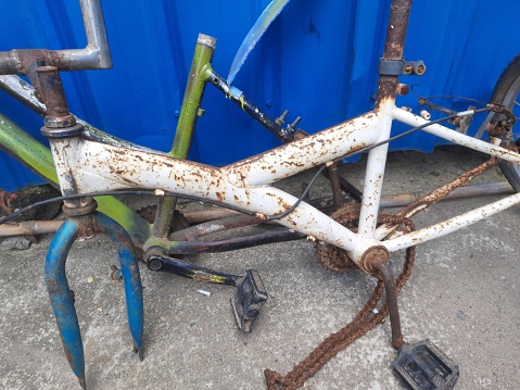 the bicycle chassis is damaged