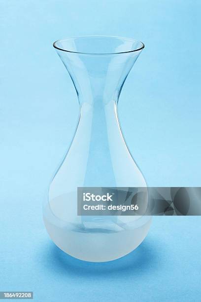 Glas Glaskolben Stockfoto und mehr Bilder von Behälter - Behälter, Blau, Einmachglas