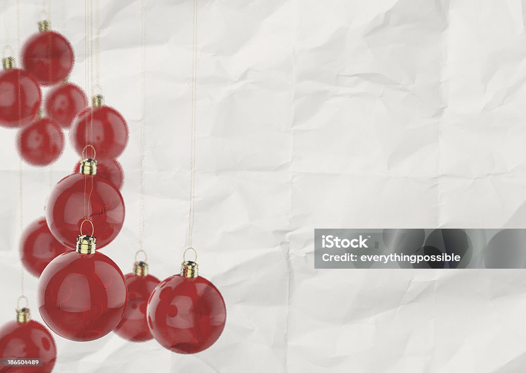 Christmas balls de estilo vintage en papel arrugado - Foto de stock de Aburrimiento libre de derechos