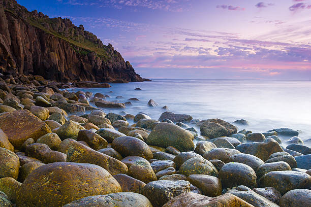 istock Beautiful Cove At Dusk 186516045
