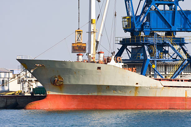 istock ship heading to a new port 186519089