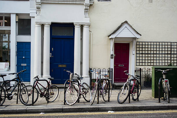 istock Notting Hill houses 186523427