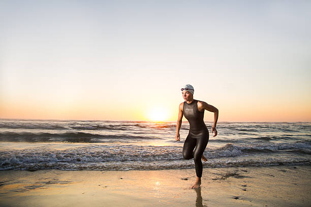 トライアスロン選手 - triathlete ストックフォトと画像