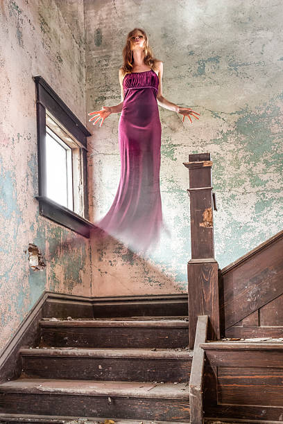 istock Lady of the House 186543966
