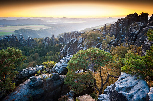 saxon switzerland dawn in saxon switzerland elbsandsteingebirge of elbe valley, schrammsteine, germany elbe valley stock pictures, royalty-free photos & images