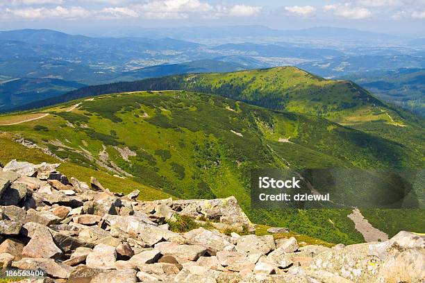 Babia Góra Góry Polska - zdjęcia stockowe i więcej obrazów Beskid Mountains - Beskid Mountains, Bez ludzi, Dolina