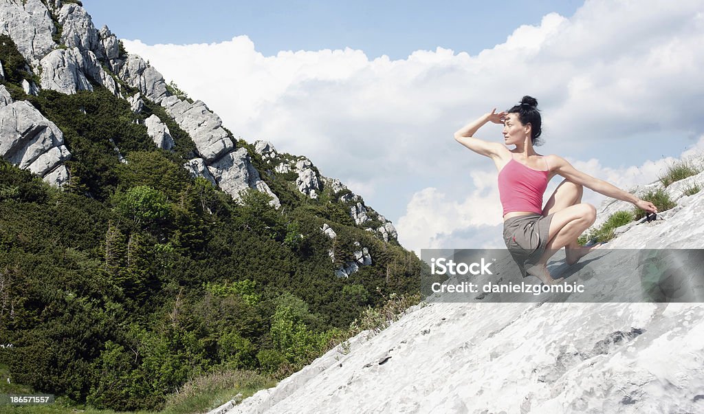 여자 freeclimbing - 로열티 프리 건강한 생활방식 스톡 사진