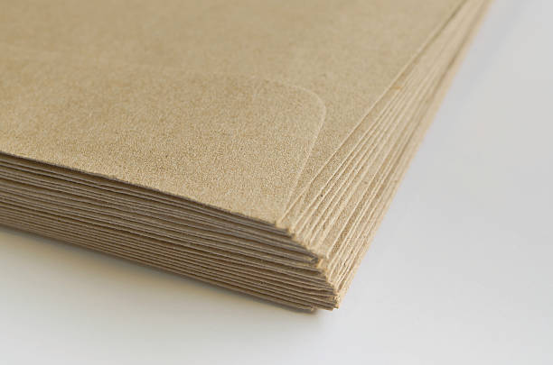 istock Pile of brown envelopes 186575225
