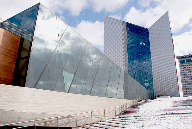 istock New architecture bank building in  capital Vilnius 186577596