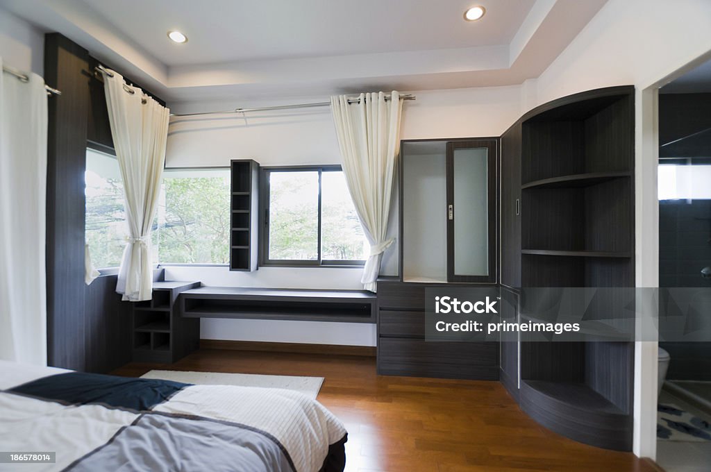 Dormitorio contemporánea - Foto de stock de Acogedor libre de derechos