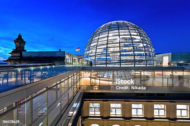 Cupola Del Reichstag Berlino - Fotografie stock e altre immagini di Alluminio - Alluminio, Ambientazione esterna, Architettura