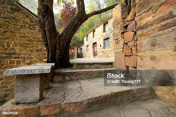 Aldeia Da Província De Henan China - Fotografias de stock e mais imagens de Aldeia - Aldeia, Arquitetura, Banco - Assento