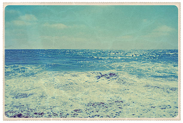 oceano pacífico-vintage cartão postal - clear sky sky sunny day isolated imagens e fotografias de stock