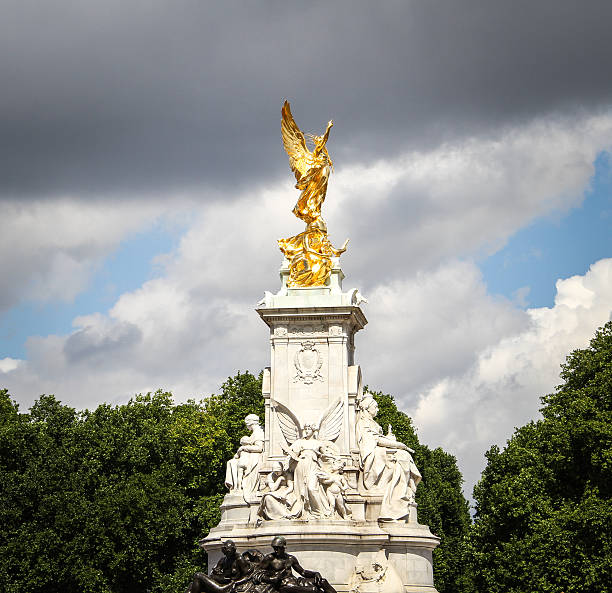 istock Victoria Memorial, London 186588919