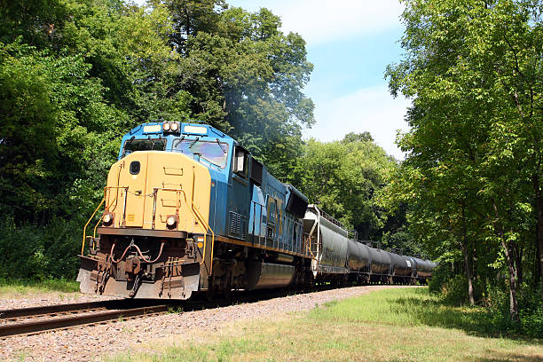istock Hauling the tanker cars 186589647