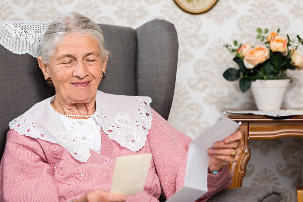 istock Portrait senior woman 186590350