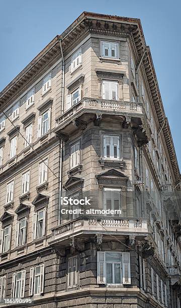 Stary Dom Rogu - zdjęcia stockowe i więcej obrazów Antyczny - Antyczny, Architektura, Balkon