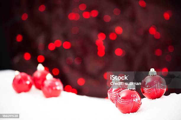 Sfere Di Natale Neve - Fotografie stock e altre immagini di Close-up - Close-up, Composizione orizzontale, Copy Space