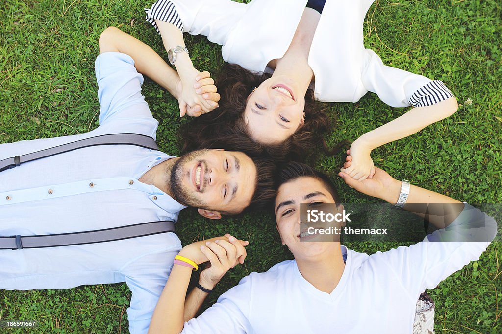 행복한 젊은 고등학교 학생들이 - 로열티 프리 16-17 살 스톡 사진