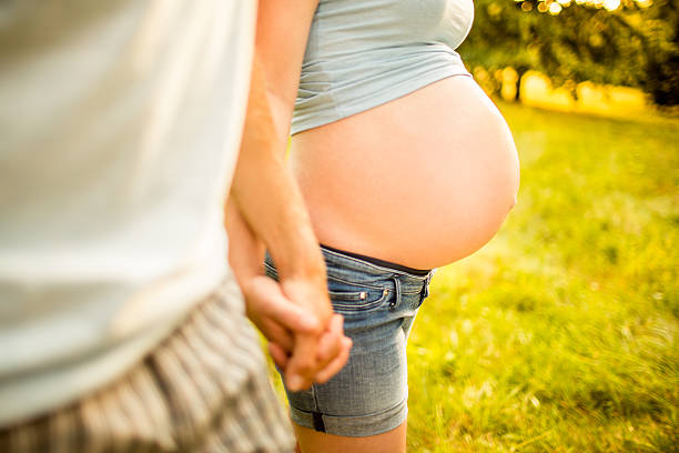 istock Man With Pregnant Wife 186591826
