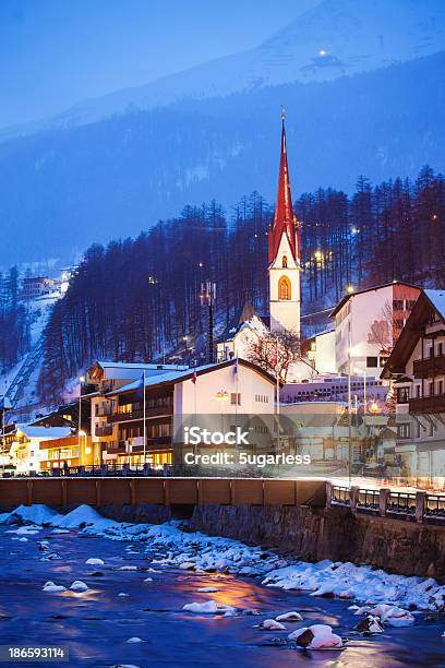 Noite Na Cidade Austríaca Alpes - Fotografias de stock e mais imagens de Solden - Solden, Obergurgl, Áustria