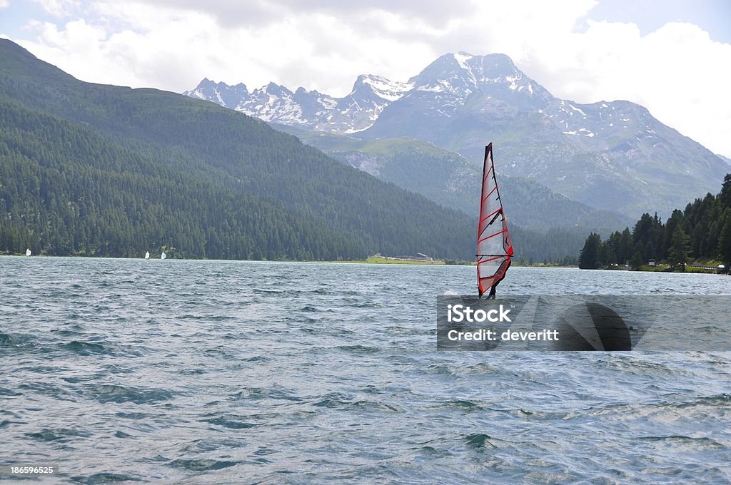 Vela no Lago de Silvaplana Suíça - Royalty-free Adulto Foto de stock