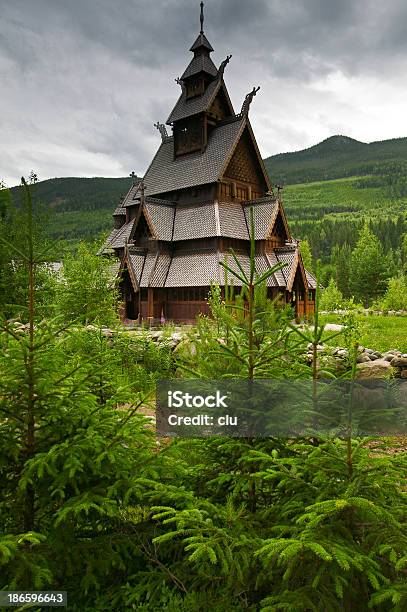 Stabkirche In Norwegen Stockfoto und mehr Bilder von Baum - Baum, Fotografie, Gol Kopjes
