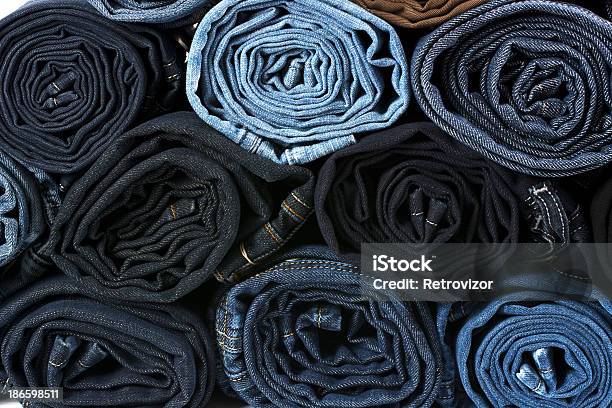 Foto de Role Calça Em Denim e mais fotos de stock de Algodão - Material Têxtil - Algodão - Material Têxtil, Antigo, Azul