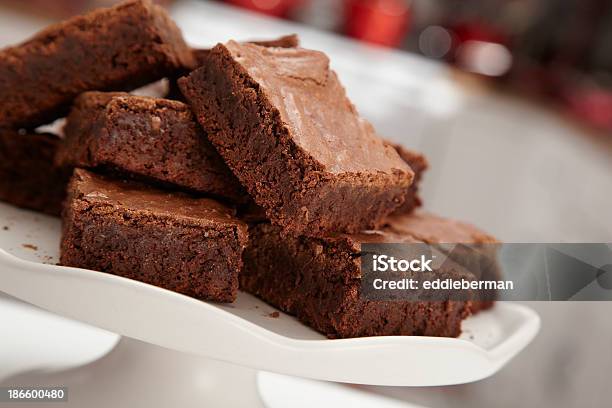 Photo libre de droit de Brownies banque d'images et plus d'images libres de droit de Aliment - Aliment, Aliments et boissons, Brownie