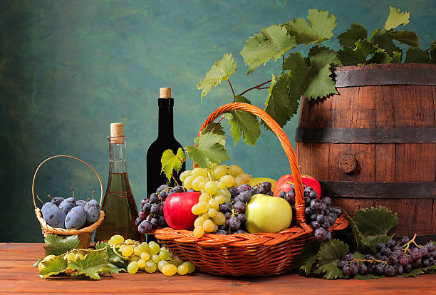istock Wooden barrel and fresh fruit 186601984