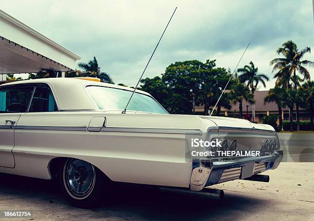 Foto de Carro Clássico Americano e mais fotos de stock de 1960-1969 - 1960-1969, Antiguidade, Carro