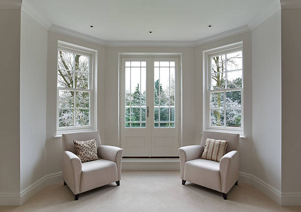 istock bay window and frosty view 186612772