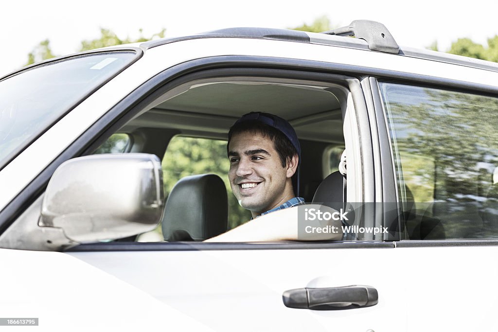 젊은 남자 통근 운전자의 전문대학교 학생 - 로열티 프리 대학생 스톡 사진